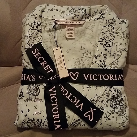 Victoria's Secret Other - NWT! Victoria's Secret flannel pajamas pants set!